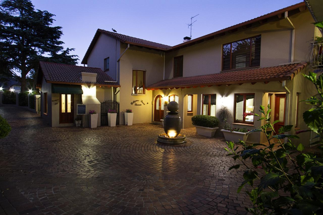 Bellgrove Guest House Sandton Йоханнесбург Экстерьер фото