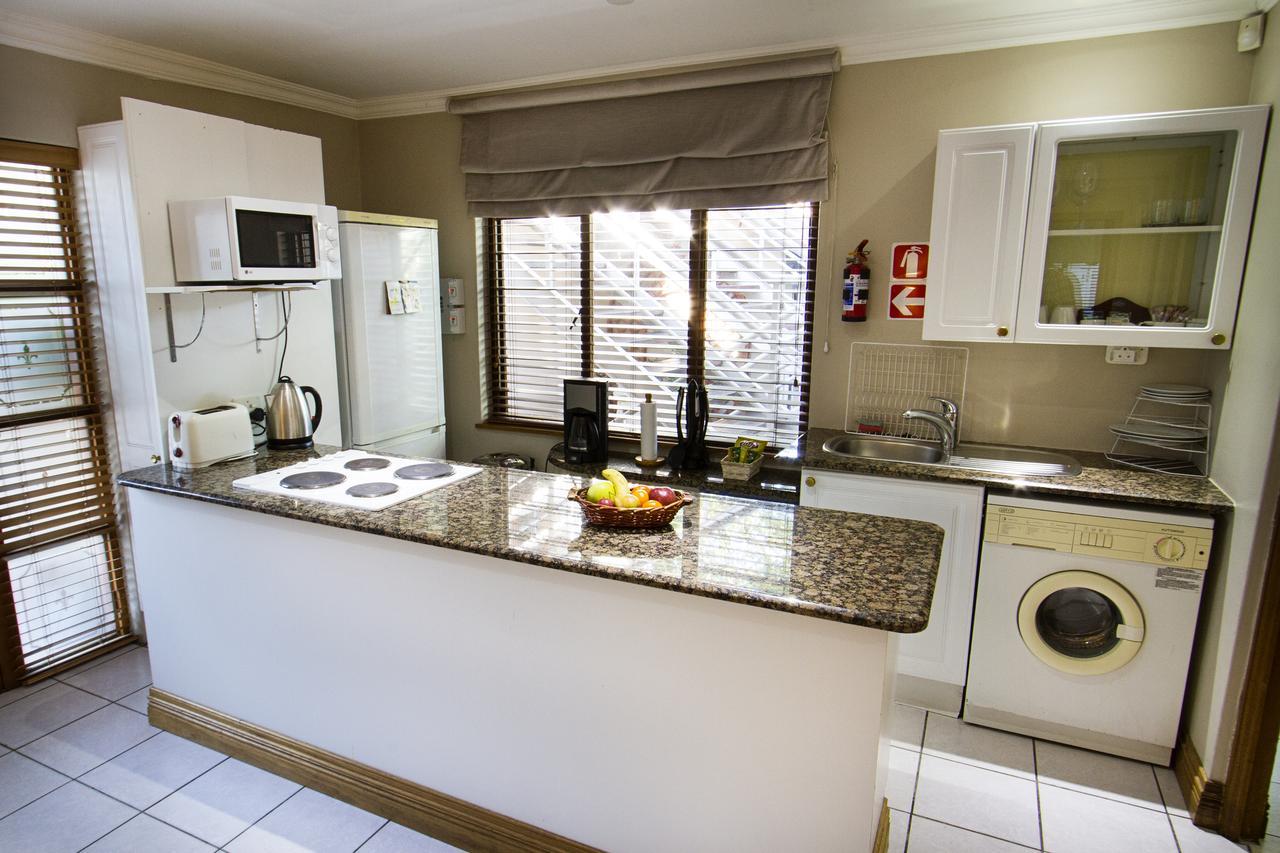 Bellgrove Guest House Sandton Йоханнесбург Экстерьер фото