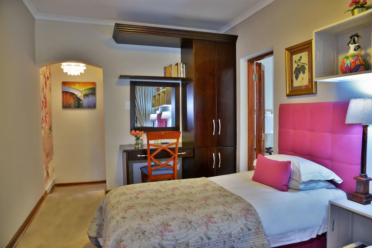 Bellgrove Guest House Sandton Йоханнесбург Экстерьер фото